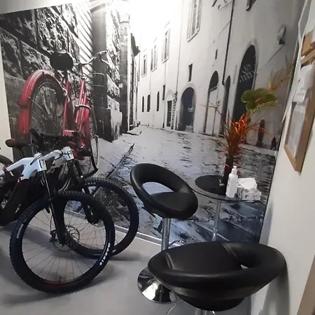 Bike 2 Apartment *